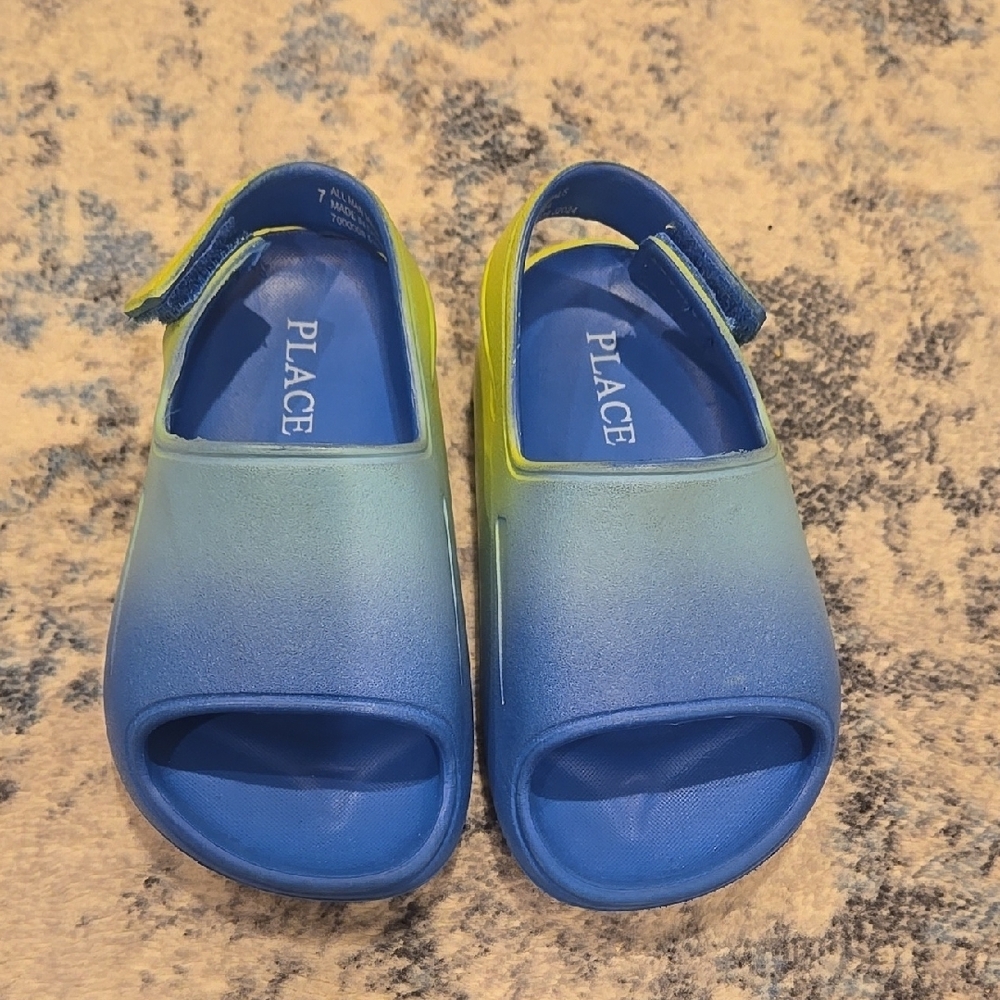 PLACE Kids Blue and Green Sandals